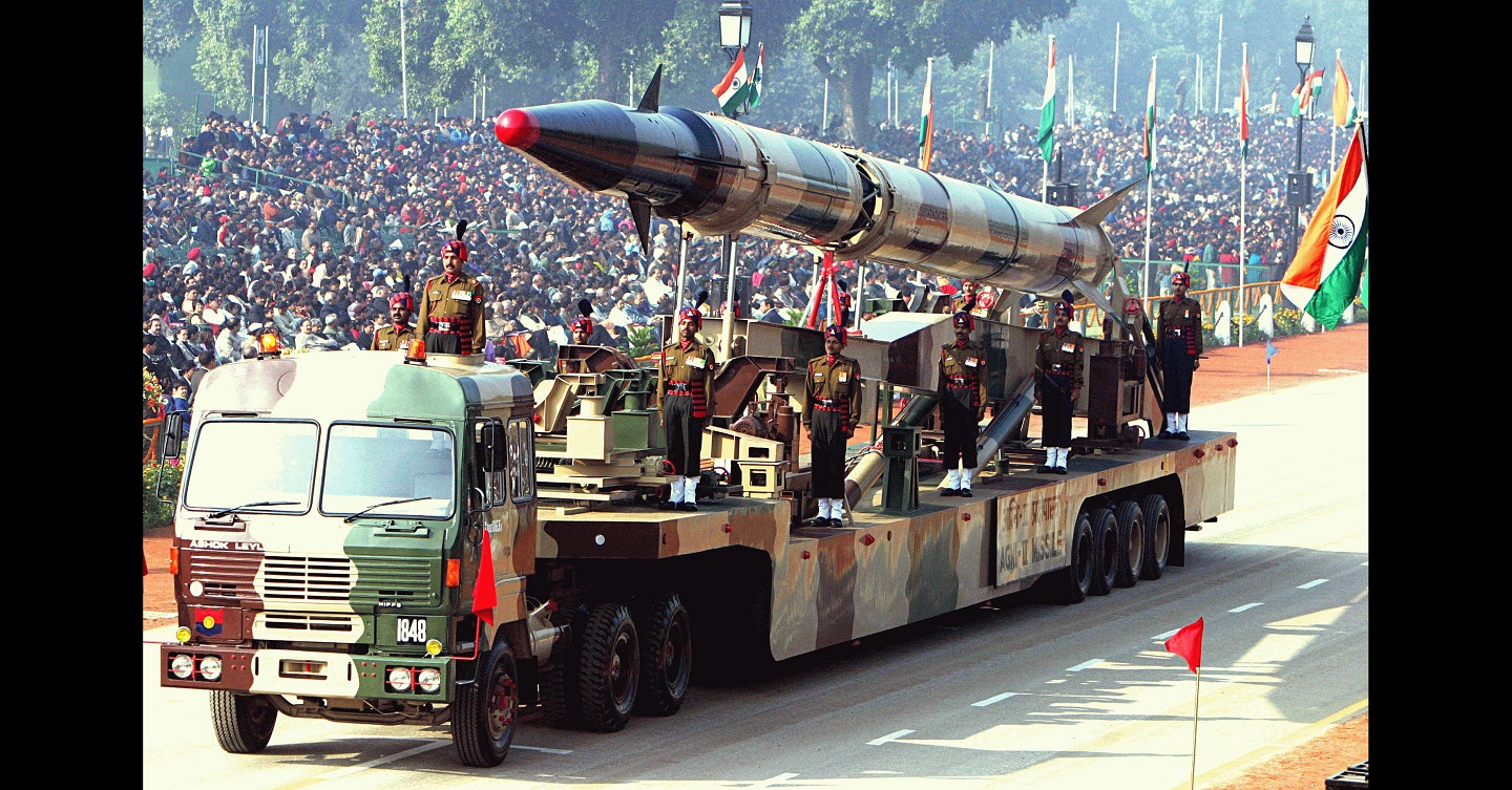 20 182 Agni II Missile Republic Day Parade 2004 
